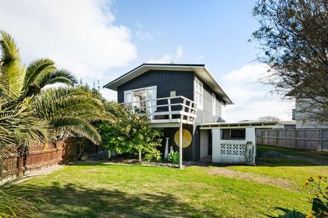 Photo of property in 262 Seaforth Road, Waihi Beach, 3611