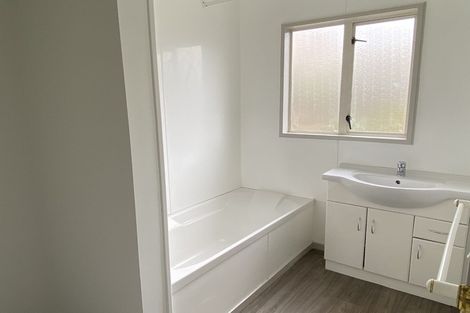 Photo of property in 5 Mount Iron Drive, Wanaka, 9305