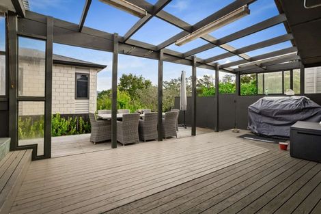 Photo of property in 276 Sturges Road, Henderson, Auckland, 0612