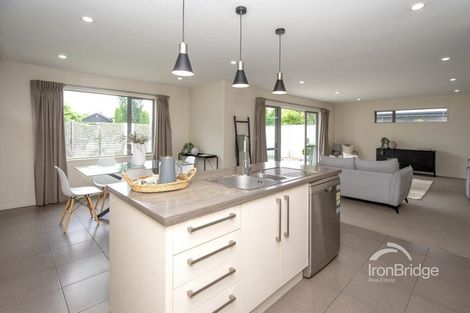 Photo of property in 14 Charente Way, Yaldhurst, Christchurch, 8042