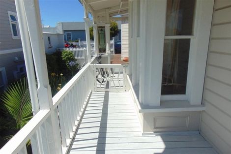 Photo of property in 21 May Avenue, Hospital Hill, Napier, 4110
