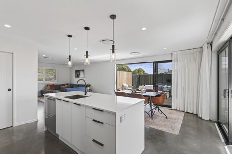 Photo of property in 247 Huatoki Street, Upper Vogeltown, New Plymouth, 4310