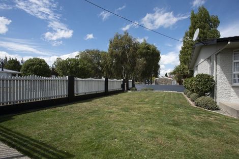 Photo of property in 3 Church Street, Winton, 9720