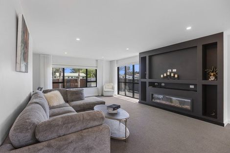 Photo of property in 145 Seaview Road, Westown, New Plymouth, 4310