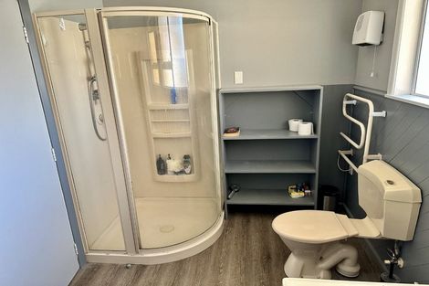 Photo of property in 2 Newcastle Street, Hokowhitu, Palmerston North, 4410