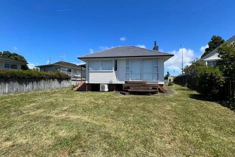 Photo of property in 373 East Coast Road, Mairangi Bay, Auckland, 0630