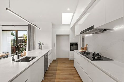 Photo of property in 27 Irvines Track, Halswell, Christchurch, 8025