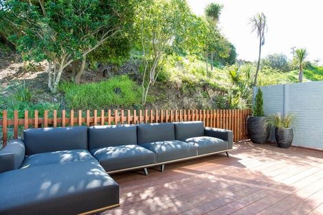 Photo of property in 8b Huka Road, Birkenhead, Auckland, 0626