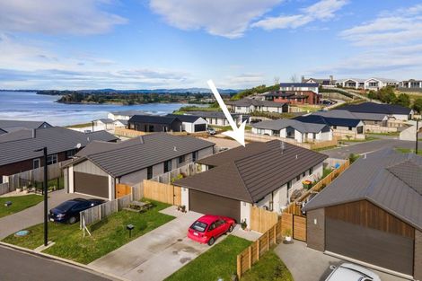 Photo of property in 61 Bert Wall Drive, Omokoroa, 3114