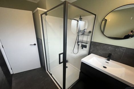 Photo of property in 2/6b Youngs Road, Papakura, 2110