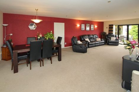 Photo of property in 6 Kenilworth Road, Oamaru North, Oamaru, 9400