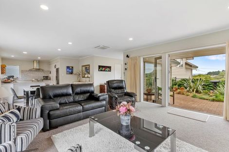 Photo of property in 15a Otumoetai Road, Judea, Tauranga, 3110