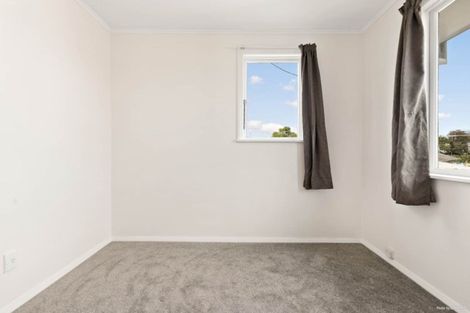 Photo of property in 2/41 Greenslade Crescent, Northcote, Auckland, 0627