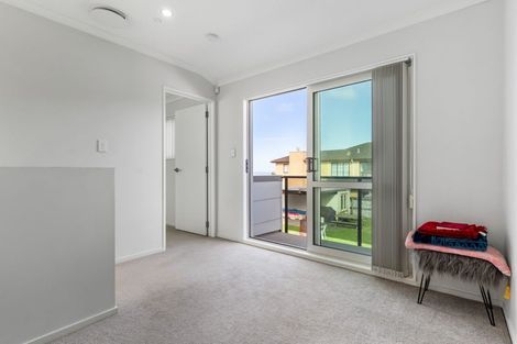 Photo of property in 34a Mcinnes Road, Weymouth, Auckland, 2103