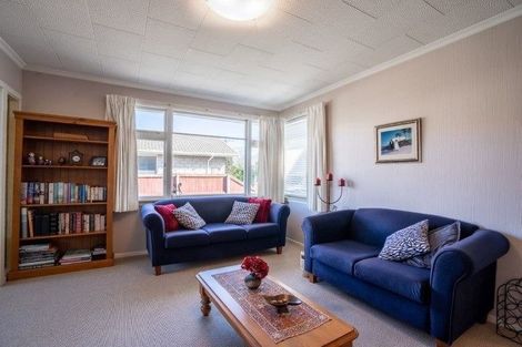 Photo of property in 15 Gainsborough Street, Hoon Hay, Christchurch, 8025