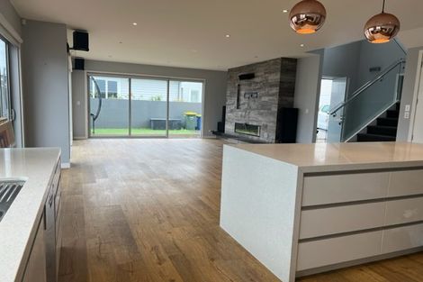 Photo of property in 43a Bayswater Avenue, Bayswater, Auckland, 0622