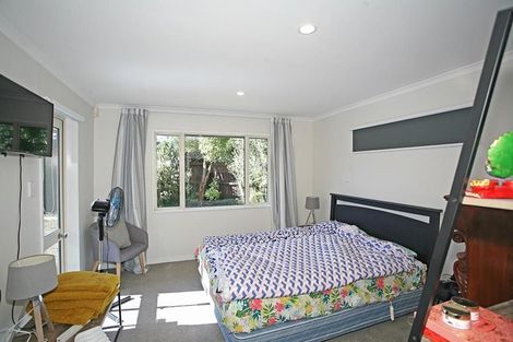 Photo of property in 408a Memorial Avenue, Burnside, Christchurch, 8053