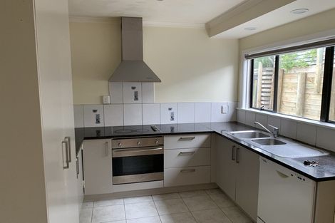 Photo of property in 41 Forrest Hill Road, Milford, Auckland, 0620