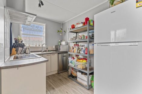 Photo of property in 13 Te Rangitautahanga Road, Turangi, 3334