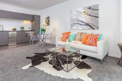 Photo of property in Shoal Haven Apartments, 212a/130 Anzac Street, Takapuna, Auckland, 0622