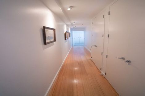 Photo of property in Aqua, 4/74 Oriental Parade, Oriental Bay, Wellington, 6011