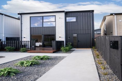 Photo of property in 12 Papai Lane, Massey, Auckland, 0614