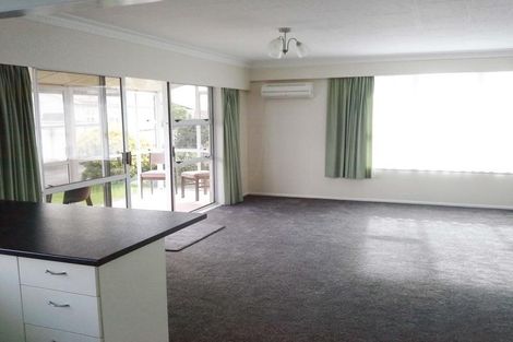 Photo of property in 21a Roy Terrace, Moturoa, New Plymouth, 4310