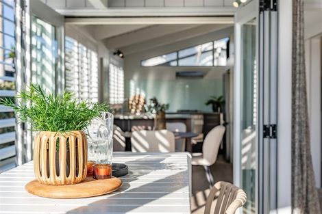 Photo of property in 11a Cecil Road, Milford, Auckland, 0620