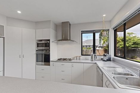 Photo of property in 40 Panckhurst Drive, Woodend, 7610