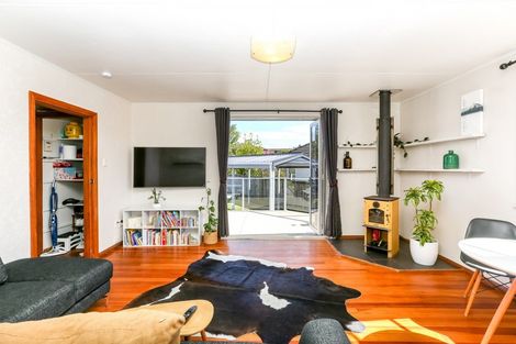 Photo of property in 89 Frankley Road, Frankleigh Park, New Plymouth, 4310