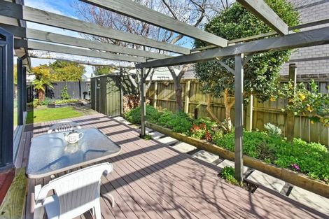 Photo of property in 2/16 Nogat Avenue, Papatoetoe, Auckland, 2024