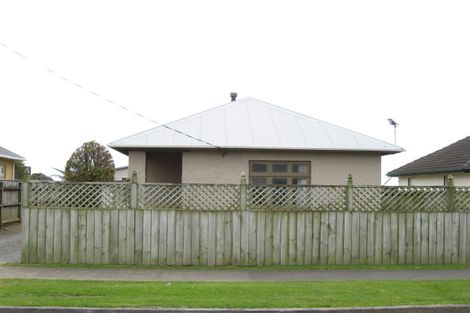 Photo of property in 89 Clemow Road, Fitzroy, New Plymouth, 4312