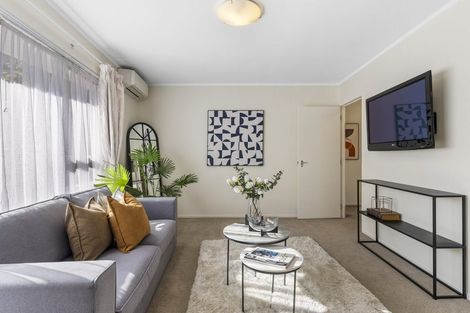 Photo of property in 4/112 Gossamer Drive, Pakuranga Heights, Auckland, 2010