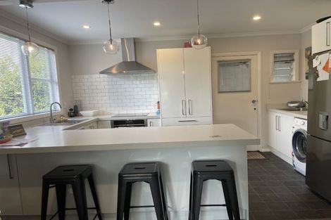 Photo of property in 200 Victoria Avenue, Hokowhitu, Palmerston North, 4410