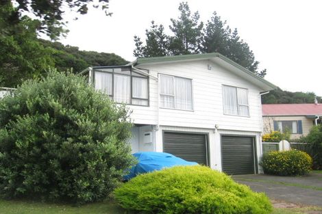 Photo of property in 65 Omapere Street, Whitby, Porirua, 5024
