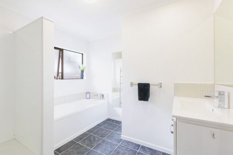 Photo of property in 96 Freyberg Avenue, Tamatea, Napier, 4112