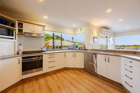 Photo of property in 41 Hetley Crescent, Taradale, Napier, 4112