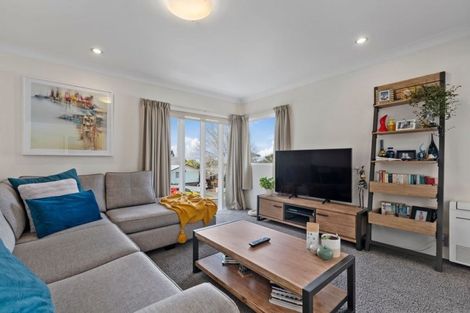 Photo of property in 1/2a Stredwick Drive, Torbay, Auckland, 0630
