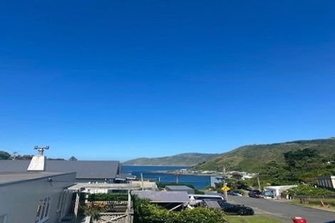 Photo of property in 2 Dennis Way, Island Bay, Wellington, 6023