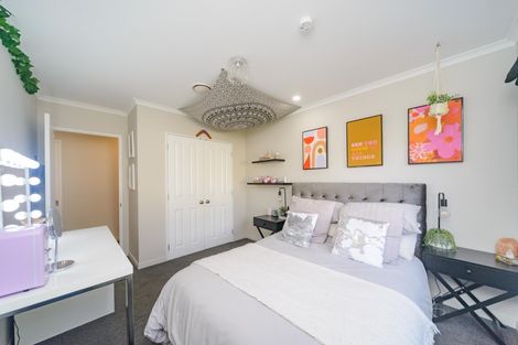 Photo of property in 14 Daniel Place, Kelvin Grove, Palmerston North, 4414