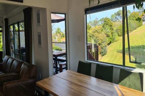 Photo of property in 2/224 Forrest Hill Road, Forrest Hill, Auckland, 0620