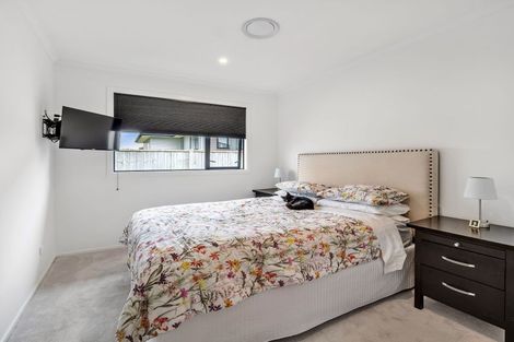 Photo of property in 42 Silicon Way, Fitzherbert, Palmerston North, 4410