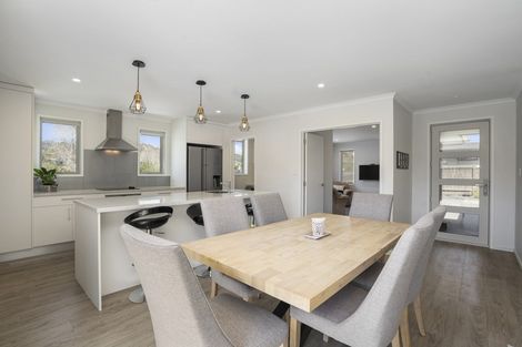 Photo of property in 93a Karamea Street, Whalers Gate, New Plymouth, 4310