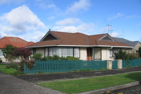 Photo of property in 92 Florence Avenue, Palmerston North, 4414