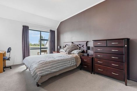 Photo of property in 2 Blumhardt Place, Avondale, Auckland, 1026