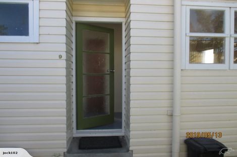 Photo of property in 9/52 Leighton Avenue, Waiwhetu, Lower Hutt, 5010