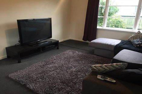 Photo of property in 2/11 Dunedin Street, Redwood, Christchurch, 8051