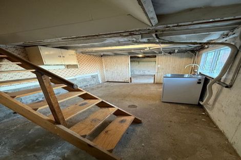 Photo of property in 215 Clyde Street, Balclutha, 9230