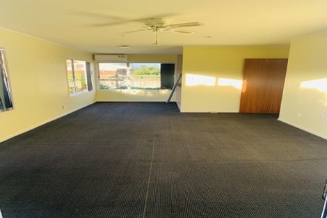 Photo of property in 24 Terry Street, Blockhouse Bay, Auckland, 0600