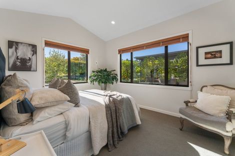 Photo of property in 20 Katelyn Place, Kinloch, Taupo, 3385